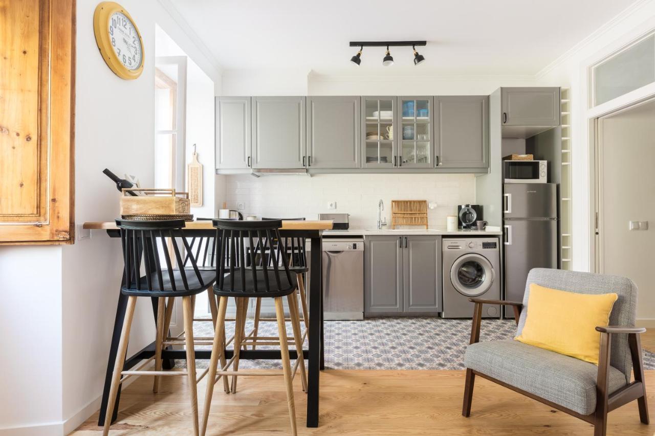 Feel Home In This Stunning Renovated Nest In Graca Lisboa Exterior foto