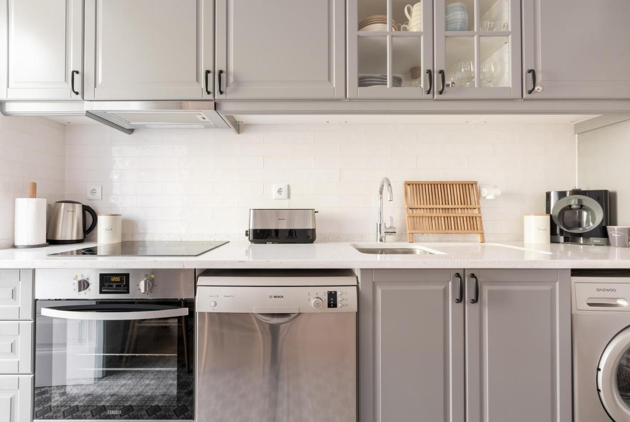 Feel Home In This Stunning Renovated Nest In Graca Lisboa Exterior foto